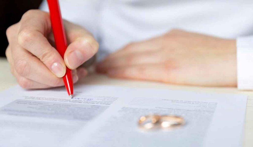 مدارک لازم برای طلاق توافقی کدام است