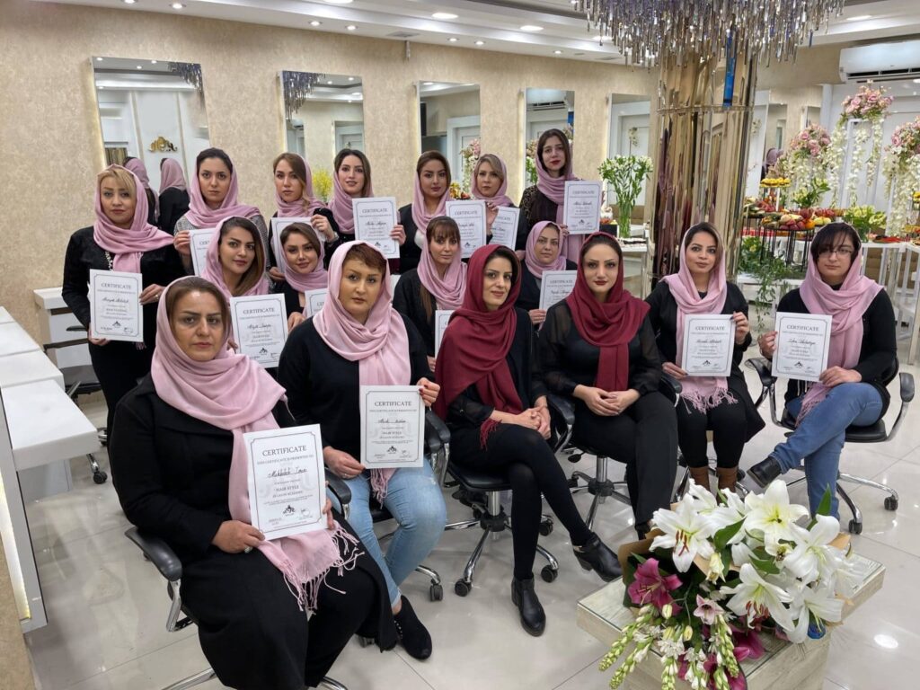 آموزش آرایشگری در اصفهان با مدرک بین المللی