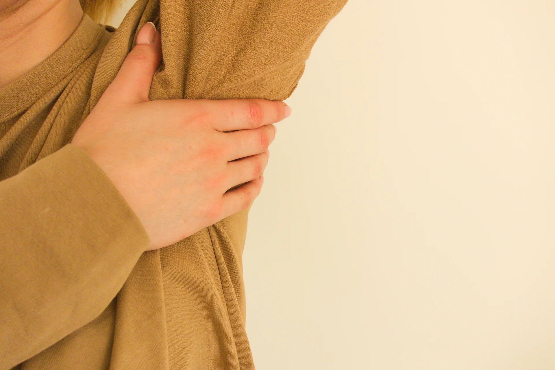 تحریک غدد لنفابی و بیماری با استفاده از دئودورانت‌های نامناسب