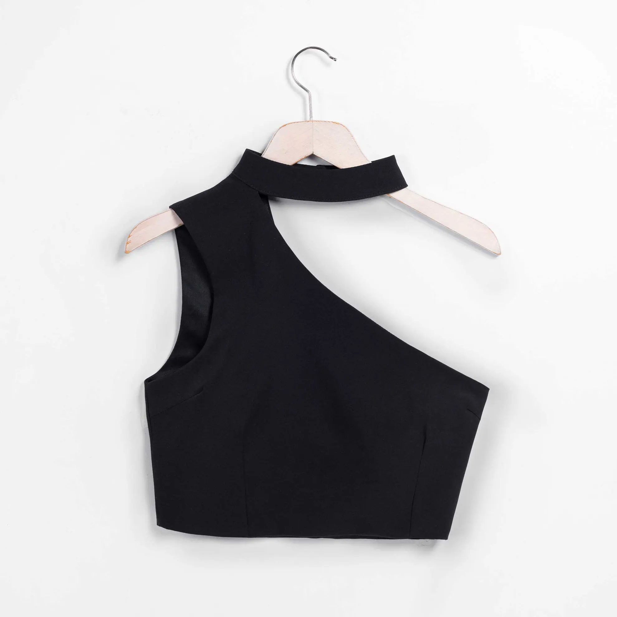 کراپ دخترانه مجلسی 2025 | بهترین مدلها، ستکردن و نکات خرید تیشرت کراپ دخترانه مجلسی