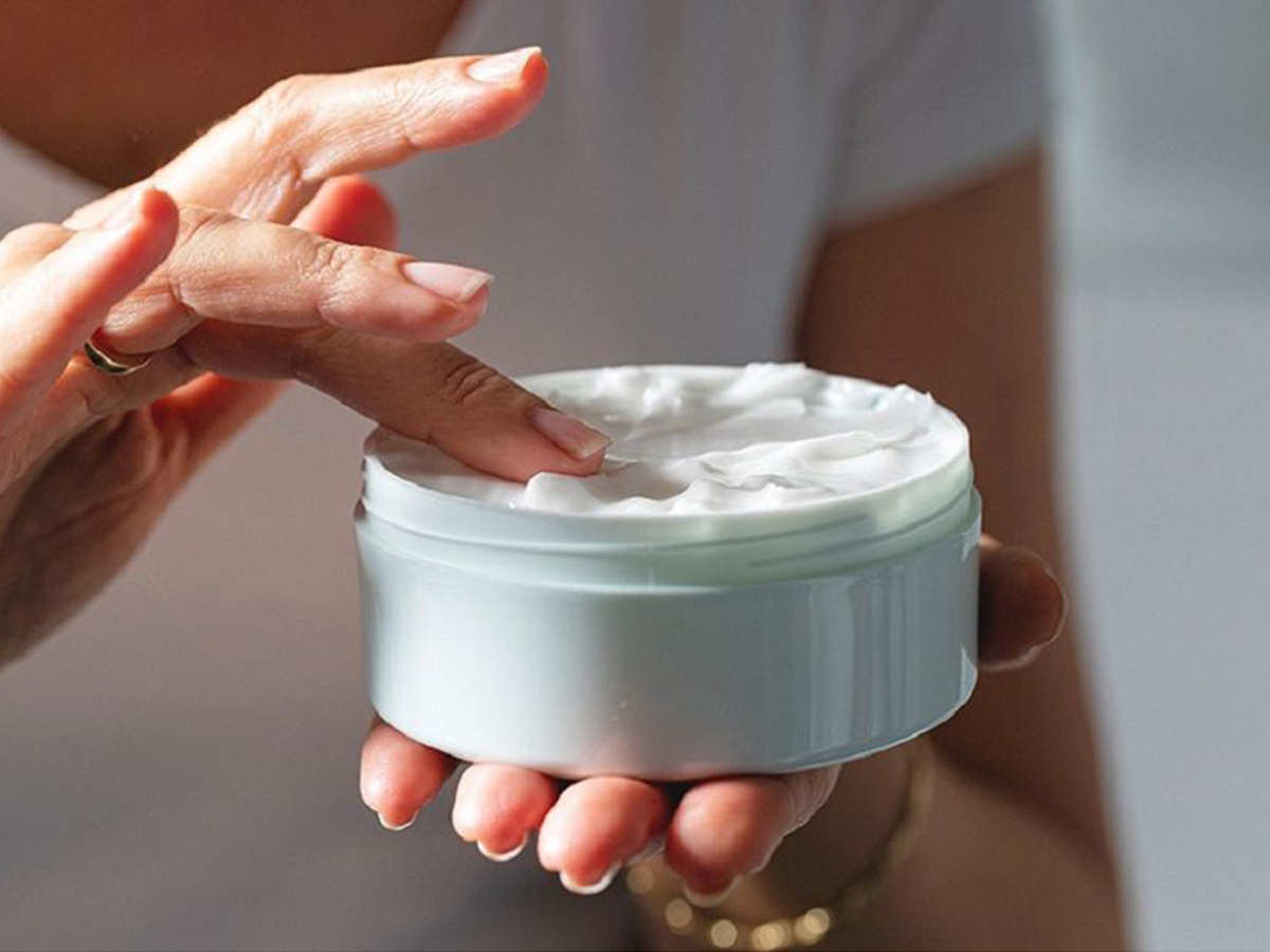 بهترین کرم آبرسان و روشن کننده پوست ( برند های محبوب ) !!