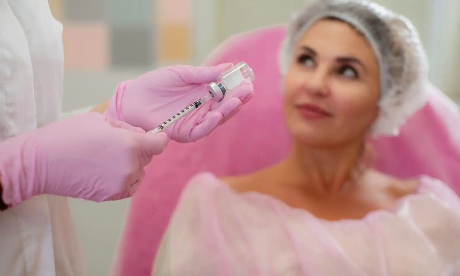 چرا انتخاب مرکز مناسب برای تزریق بوتاکس در کرج اهمیت دارد؟