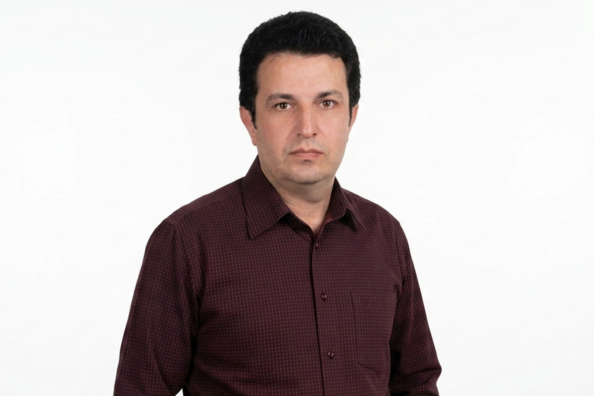 لیست بهترین پزشکان لمینت دندان مشهد (آدرس + شماره تماس ) دکتر شایان آذری، دندانپزشک عمومی